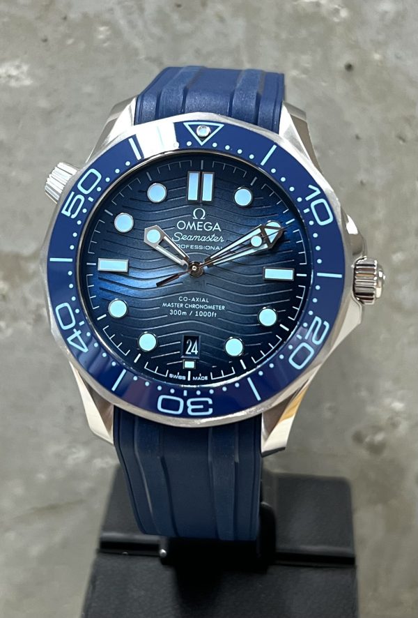 Omega Seamaster Diver 300M Co-Axial "SUMMER BLUE"