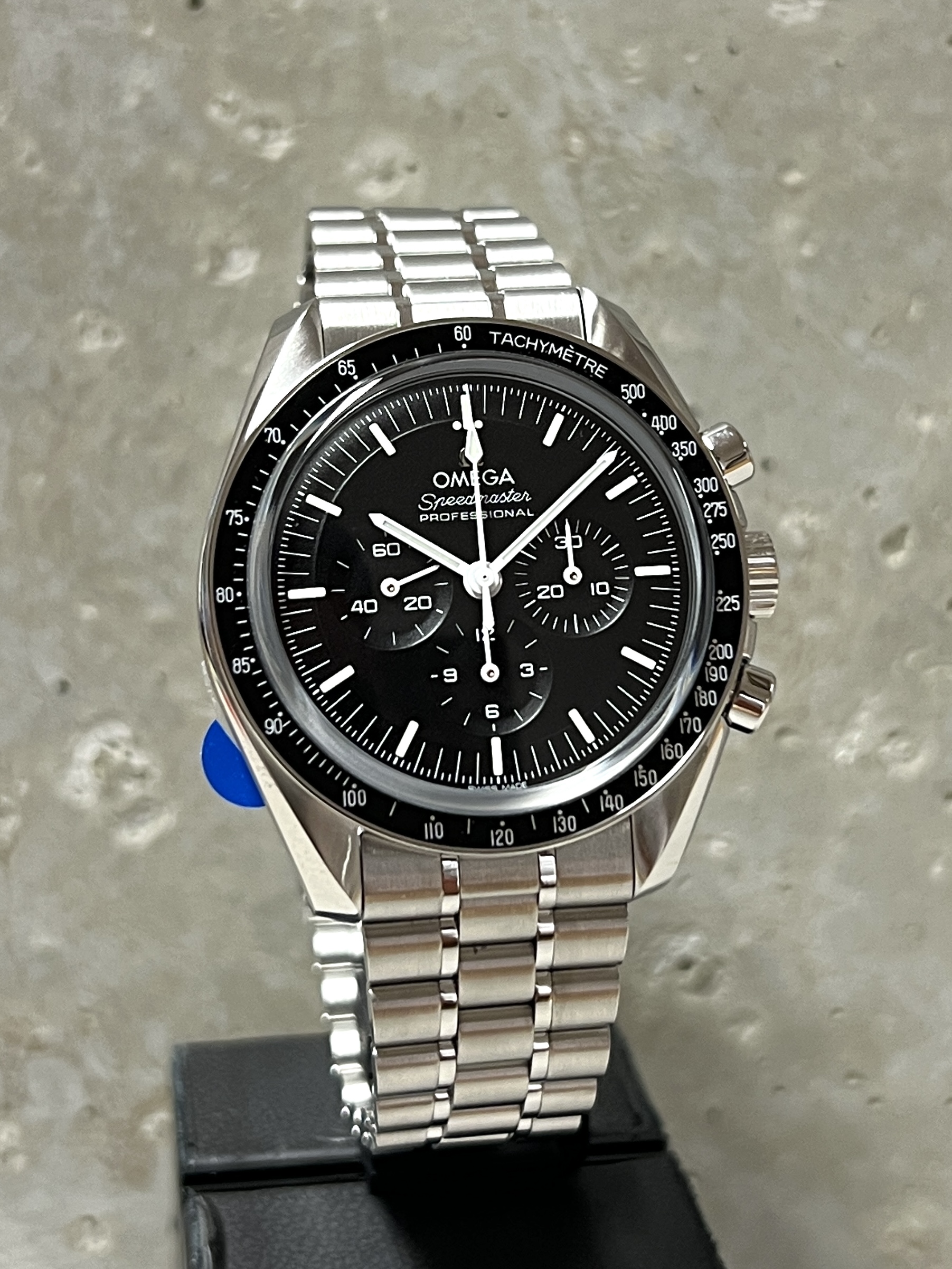 Omega Speedmaster Moonwatch Co-Axial Master 1