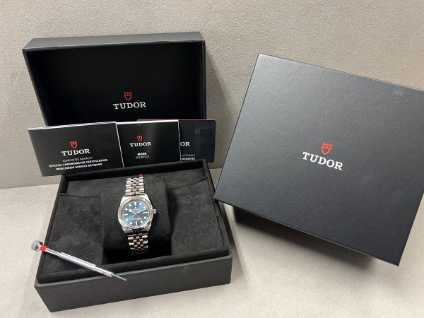Tudor Black Bay 31 11