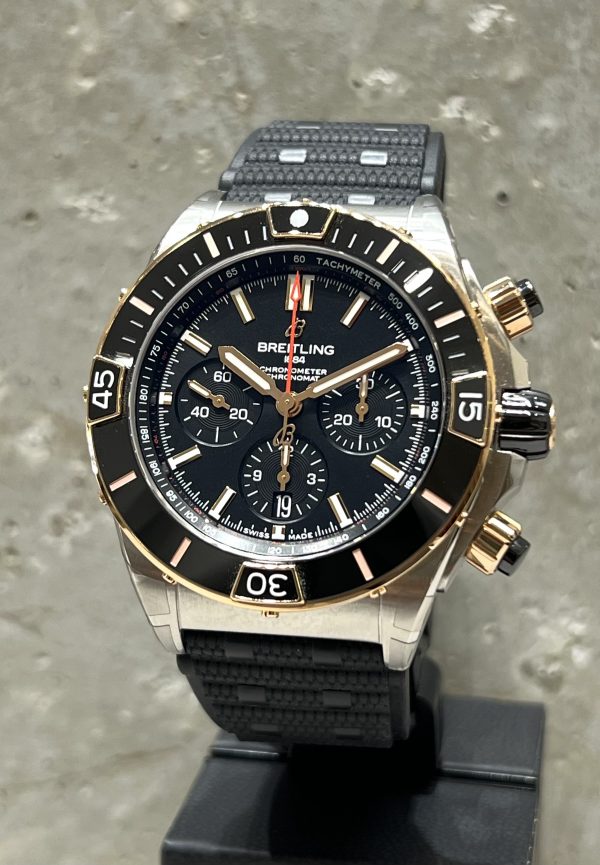 Breitling Super Chronomat B01 44