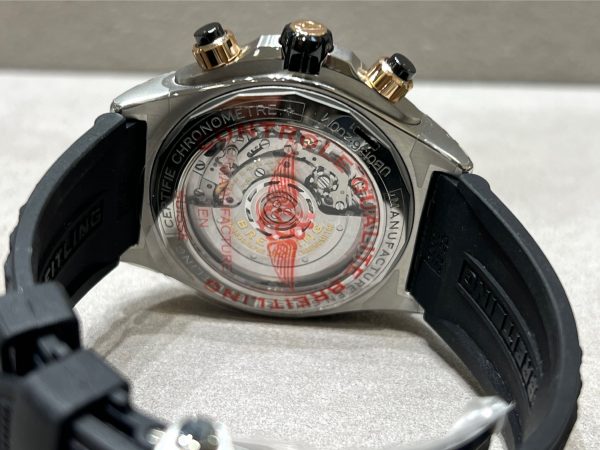 Breitling Super Chronomat B01 44 11