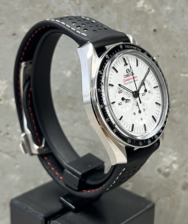 Omega Speedmaster Moonwatch Co-Axial Master Chronometer 42mm 4