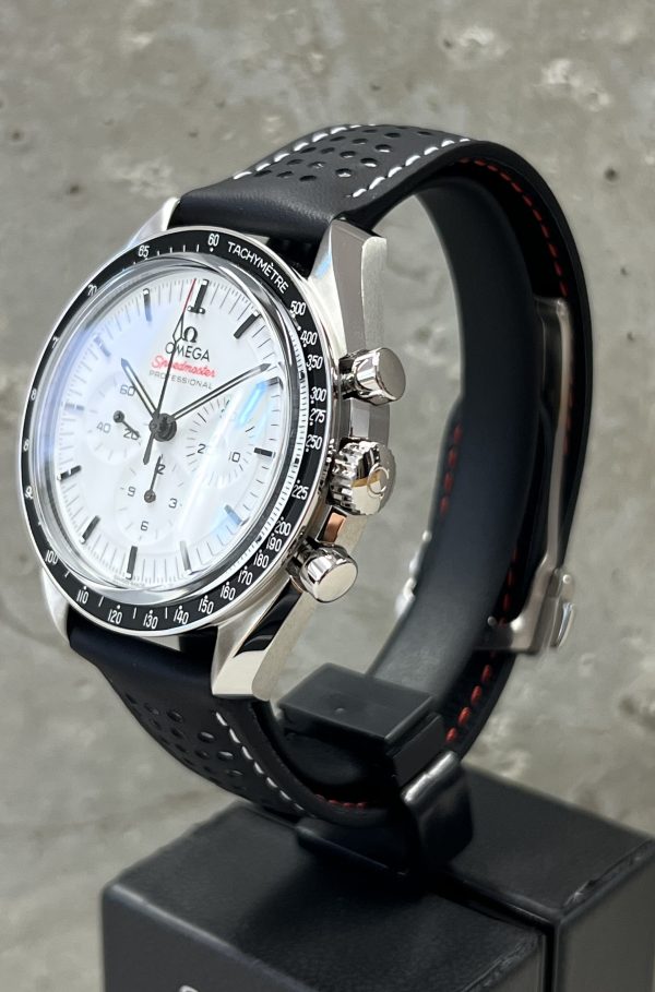 Omega Speedmaster Moonwatch Co-Axial Master Chronometer 42mm 6