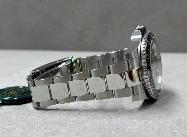 Rolex GMT-Master II "Bruce Wayne" 10