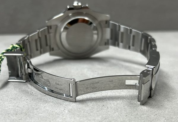 Rolex GMT-Master II "Bruce Wayne" 12