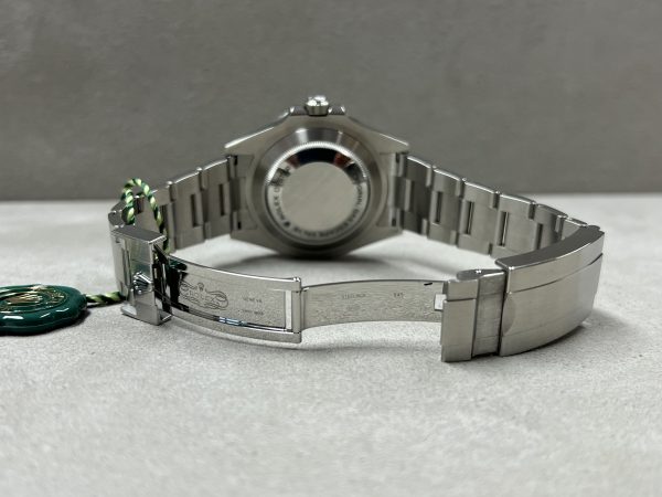 Rolex Sea-Dweller "Single red" 10