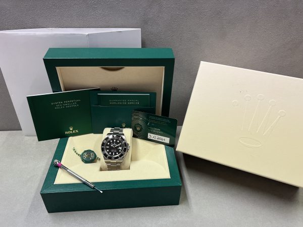 Rolex Sea-Dweller "Single red" 13