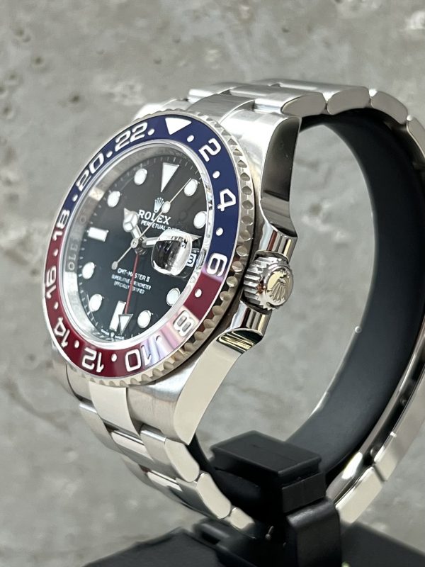 Rolex GMT-Master II "Pepsi" 3