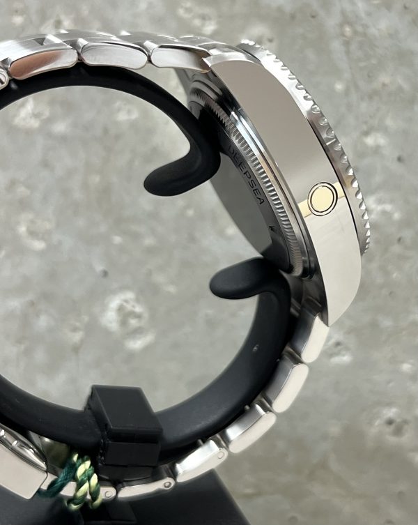 Rolex Deepsea 44 "James Cameron" 4