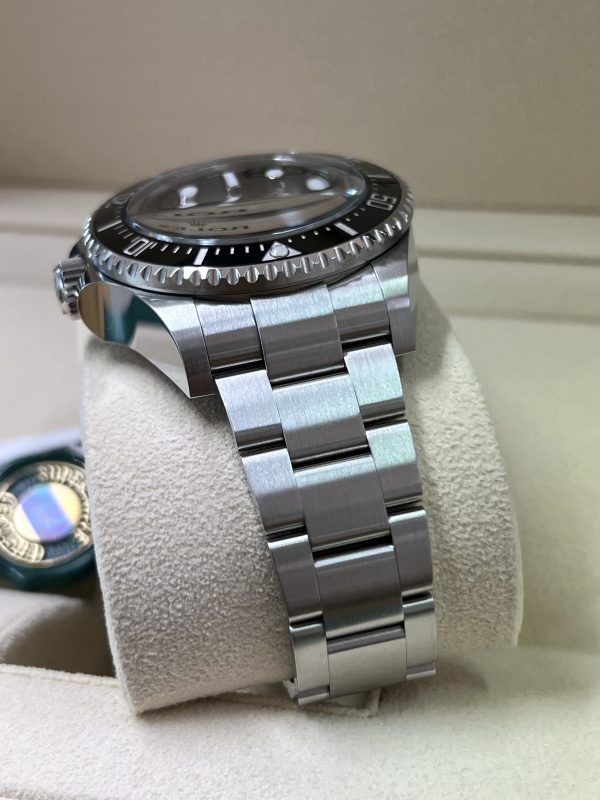 Rolex Deepsea 44 "James Cameron" 10