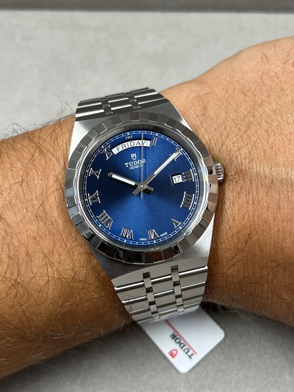 Tudor Royal Day Date 10