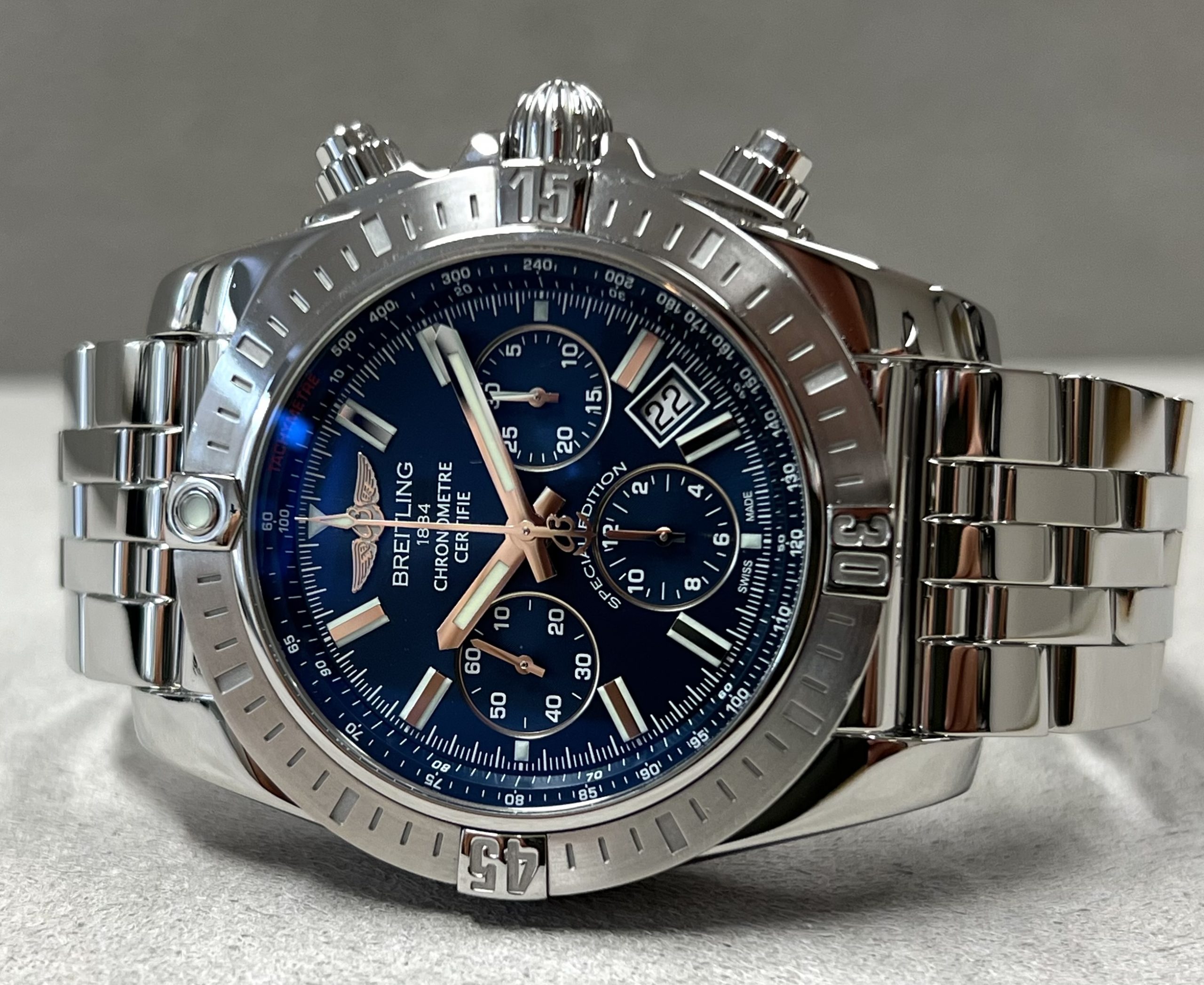 Breitling Chronomat 44 Special Edition 7