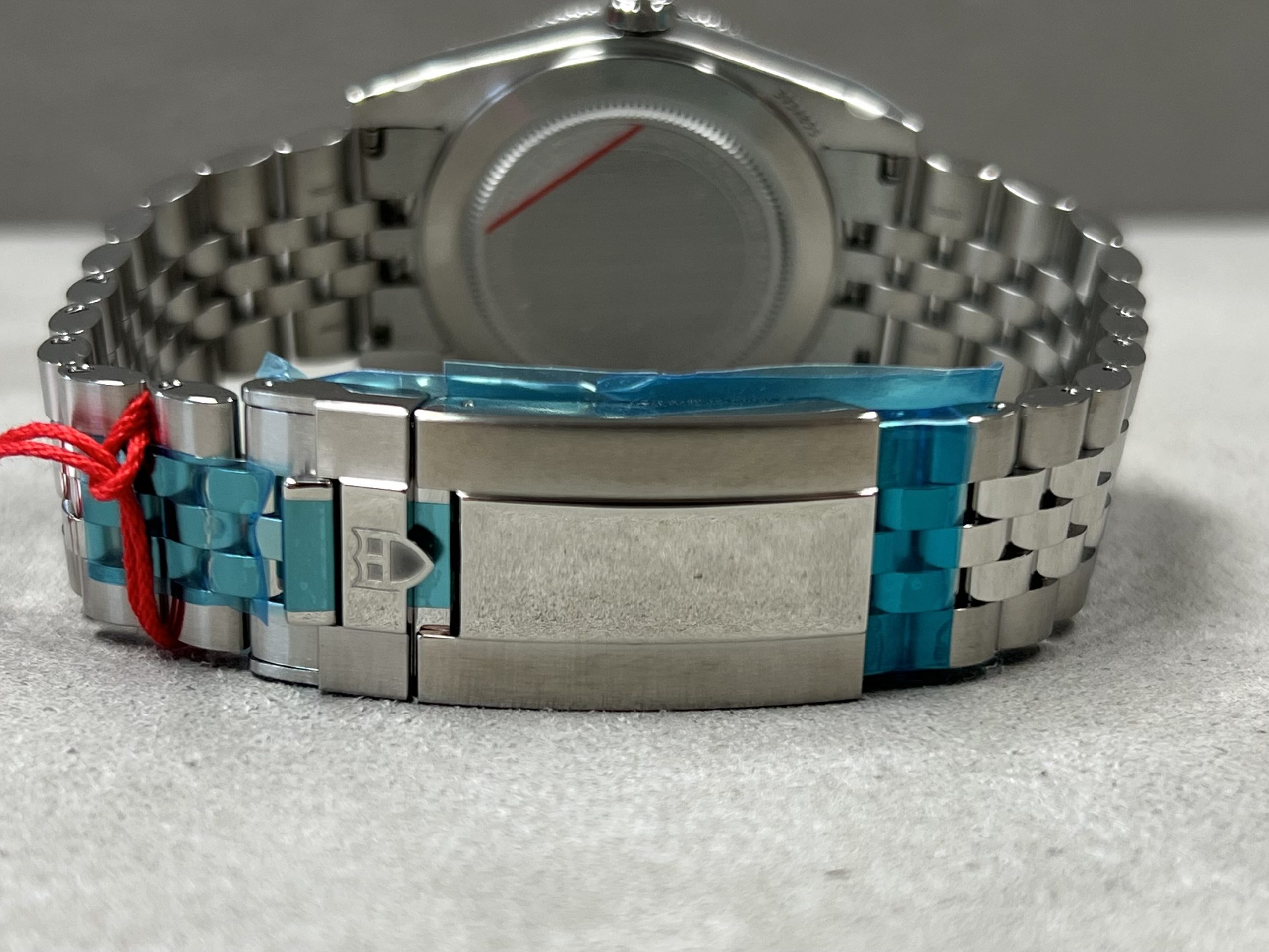 Tudor Black Bay 54 "Lagoon Blue" 9