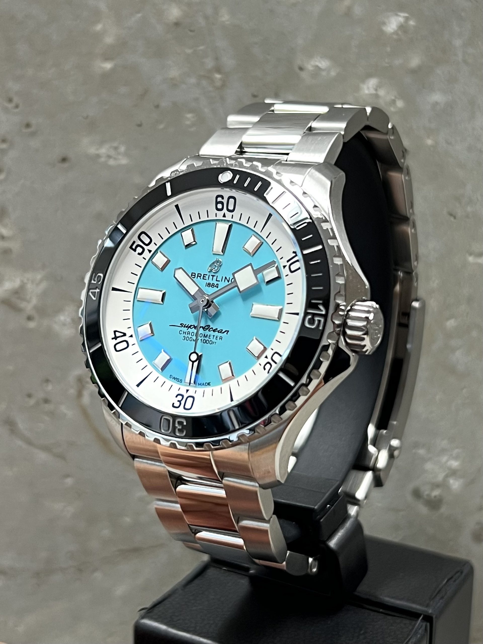 Breitling SUPEROCEAN AUTOMATIC 44 türkis 3