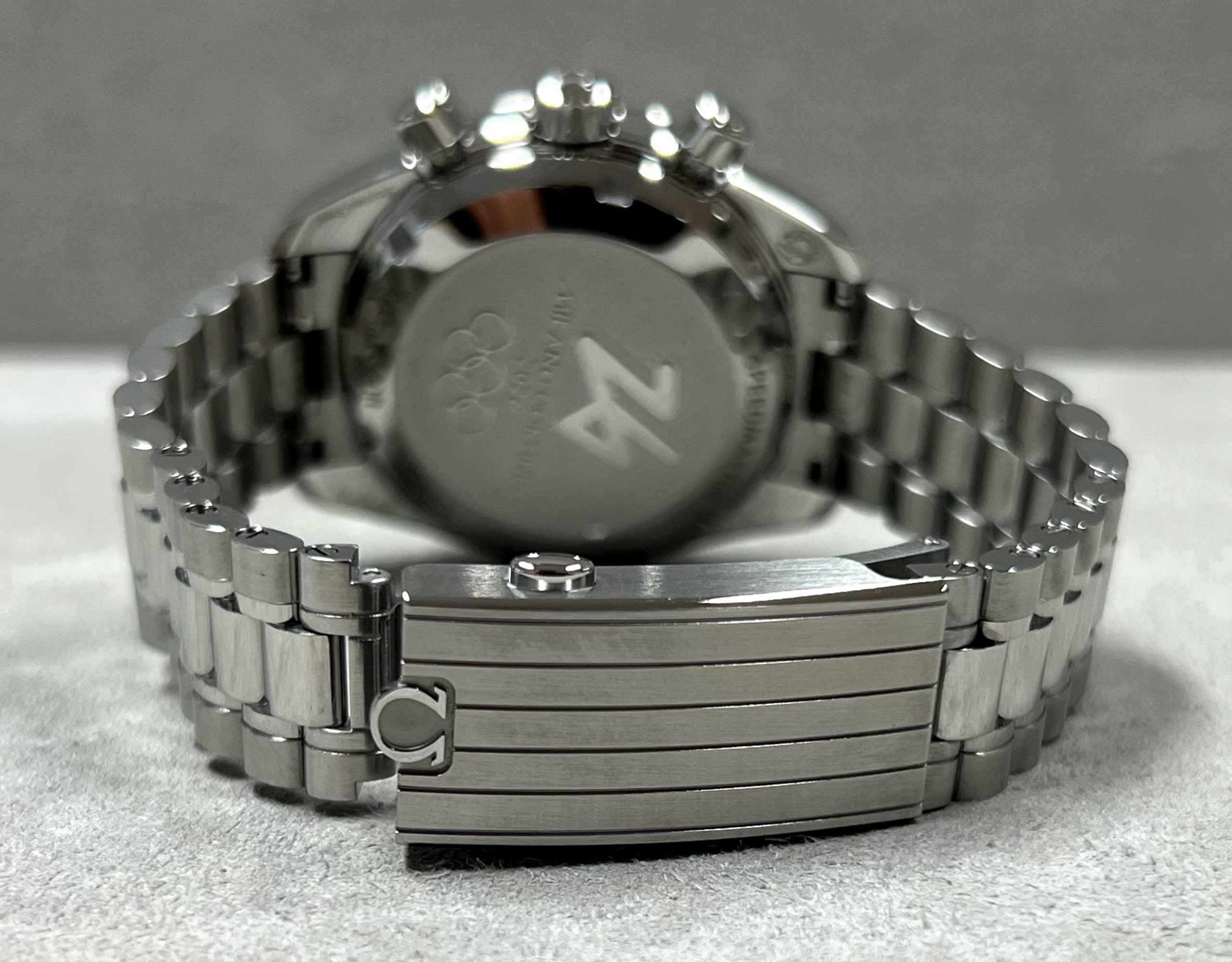 Omega Speedmaster Milano Cortina 2026 9