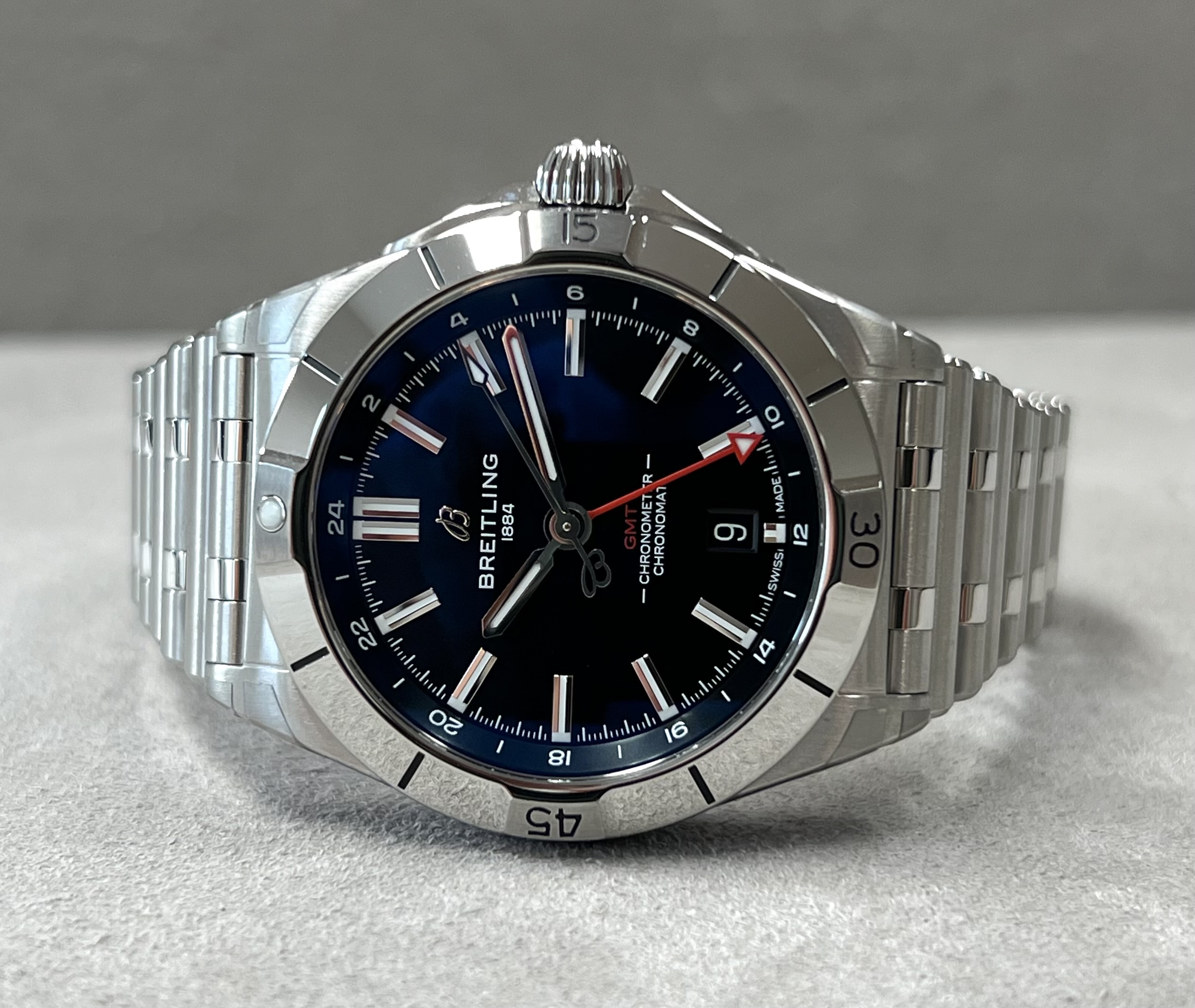 Breitling Chronomat GMT 40 8
