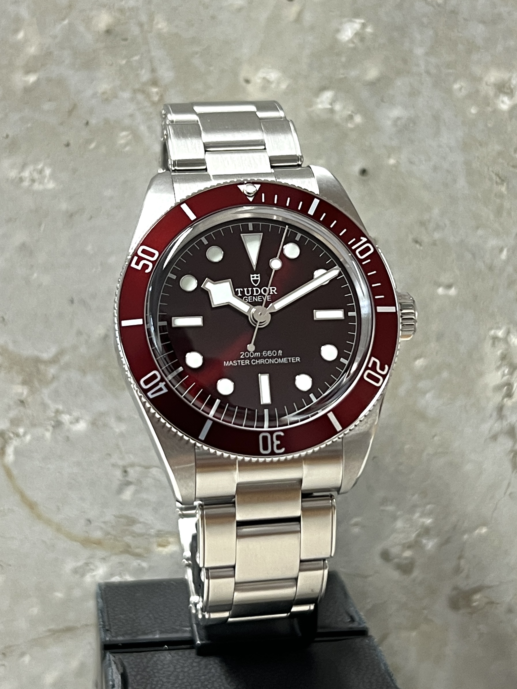 Tudor Black Bay 58 "bordeaux Zifferblatt" 1