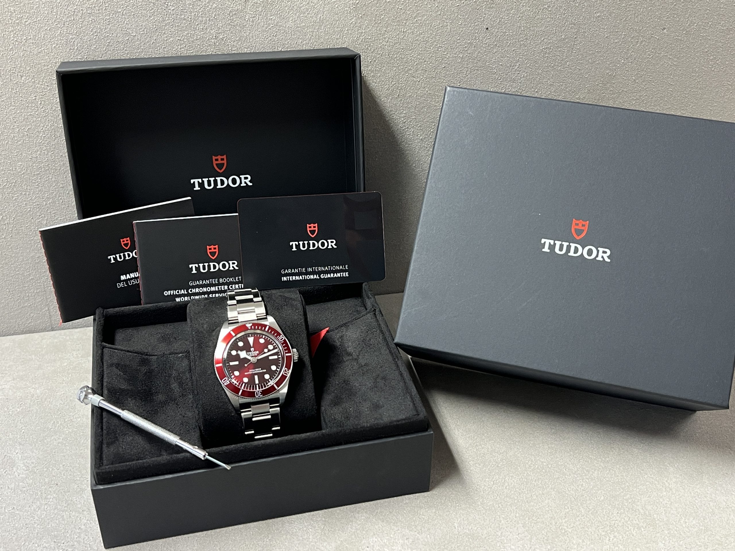 Tudor Black Bay 58 "bordeaux Zifferblatt" 11