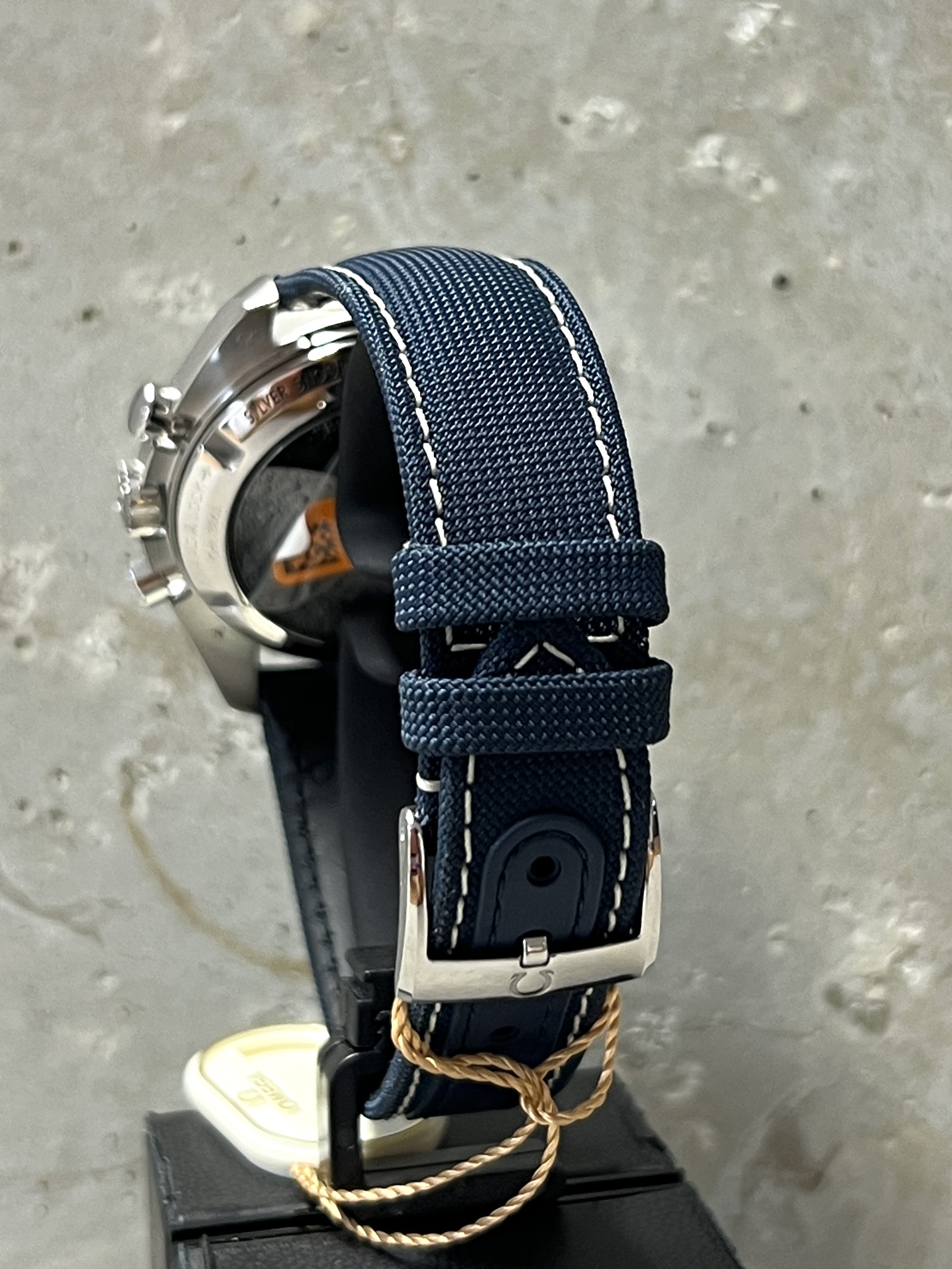 OMEGA Speedmaster Moonwatch Anniversary Series "Silver Snoopy Award" 5