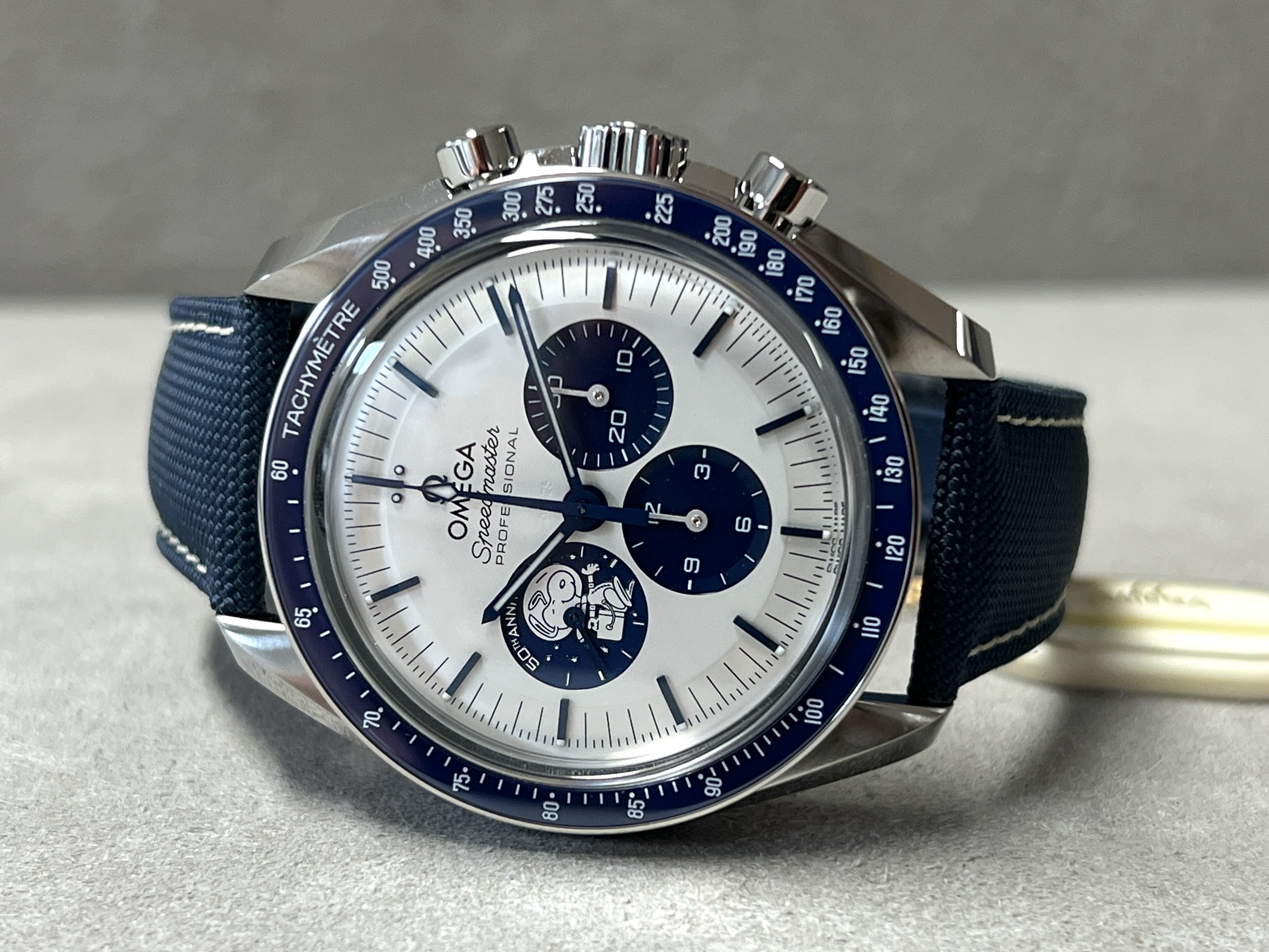 OMEGA Speedmaster Moonwatch Anniversary Series "Silver Snoopy Award" 8