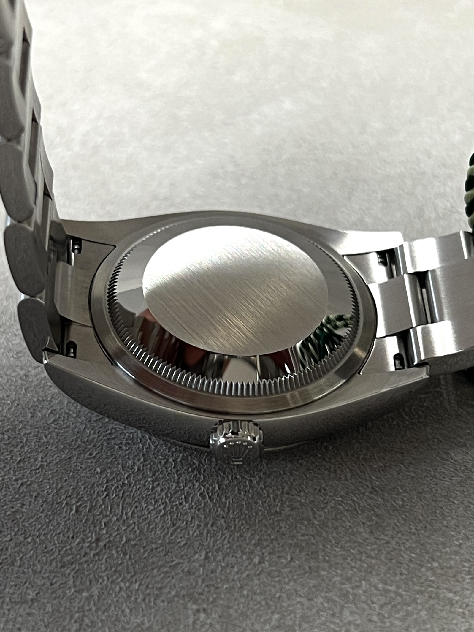 Rolex Datejust 36 "Perlmutt-Diamanten Zifferblatt" 9