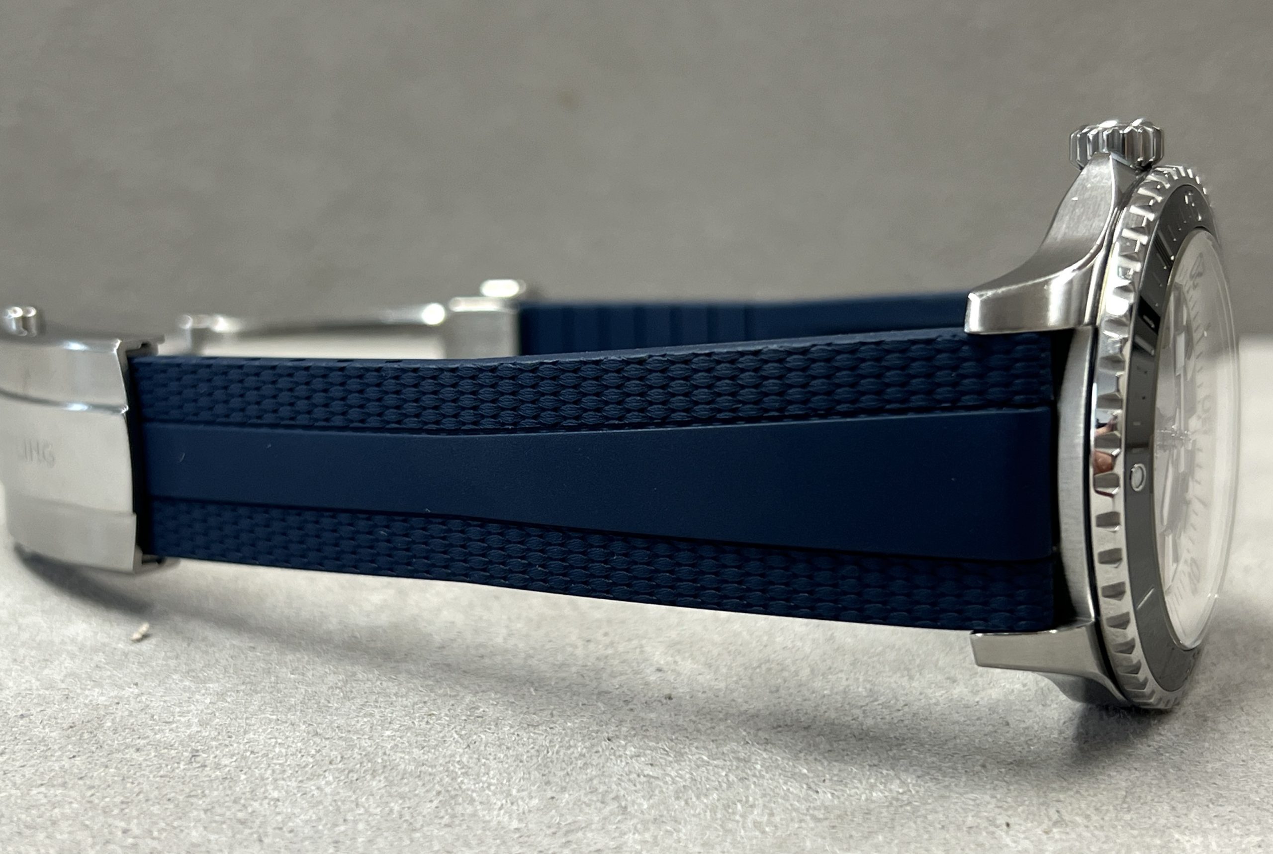 Breitling SUPEROCEAN AUTOMATIC 44 12