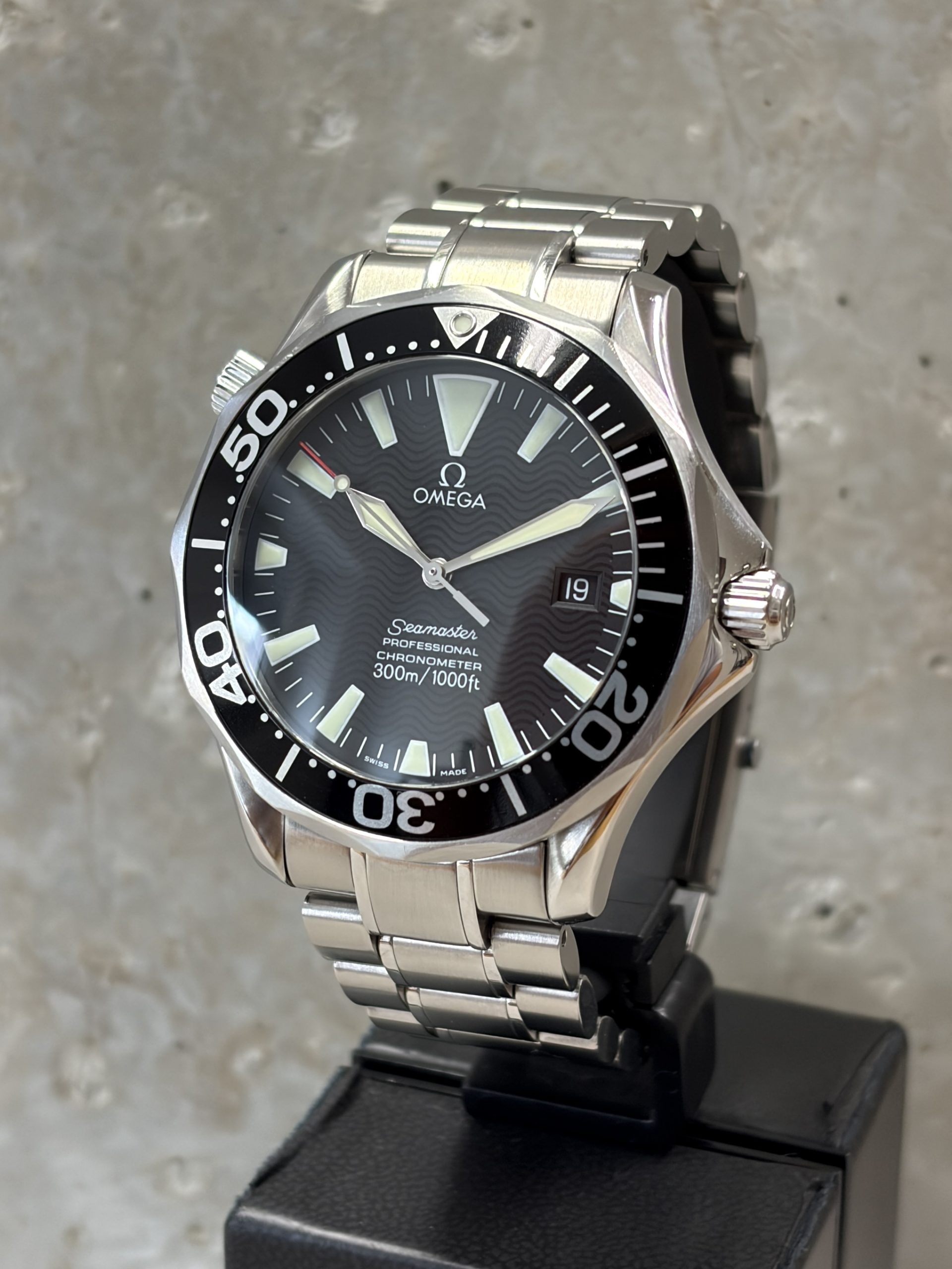 Omega Seamaster Diver 300M "Peter Blake" 2