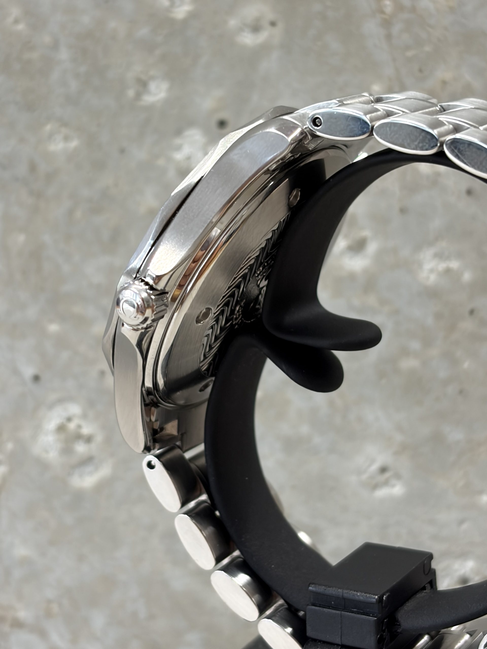 Omega Seamaster Diver 300M "Peter Blake" 4