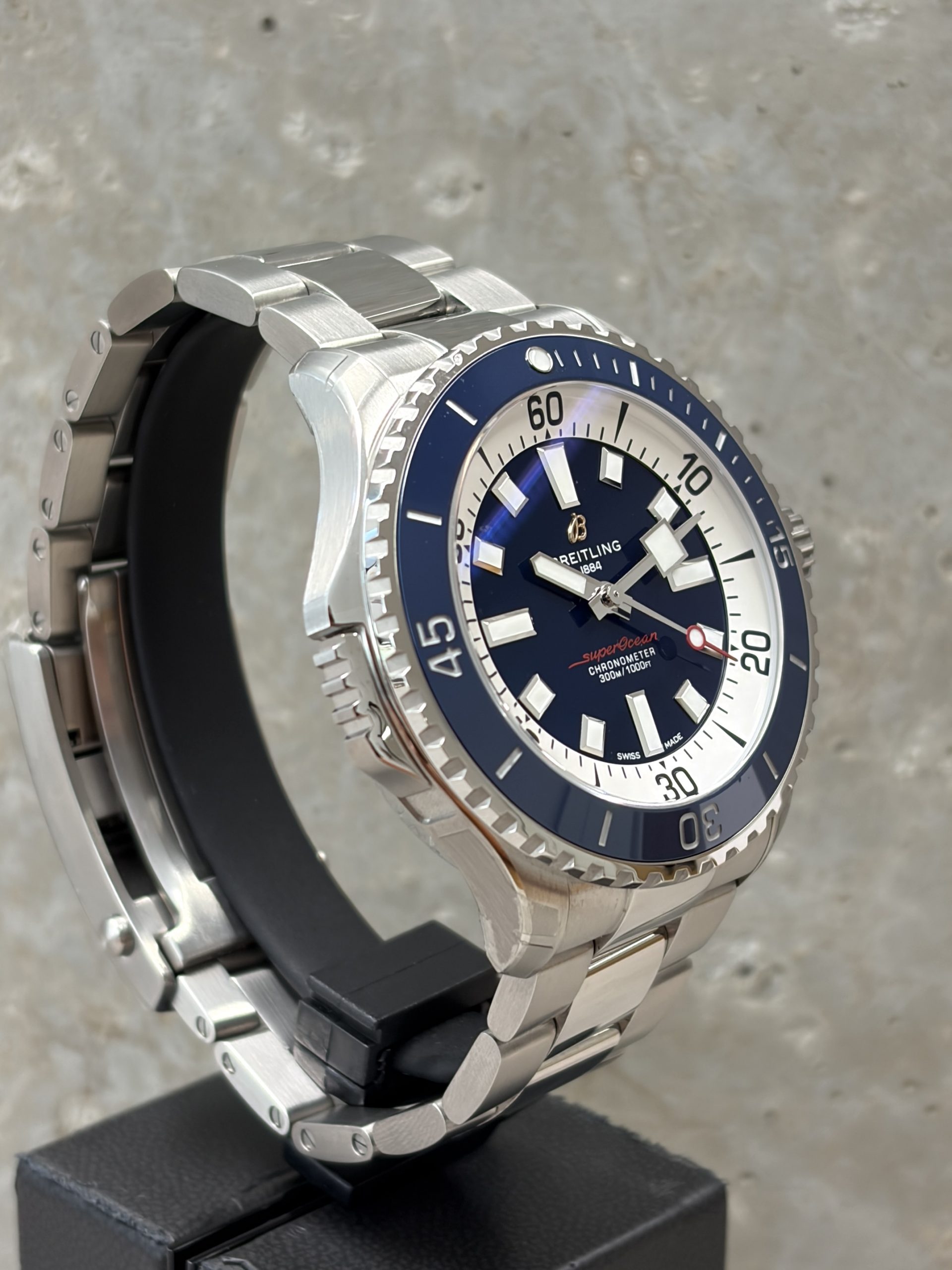 Breitling Superocean Automatic 46 6