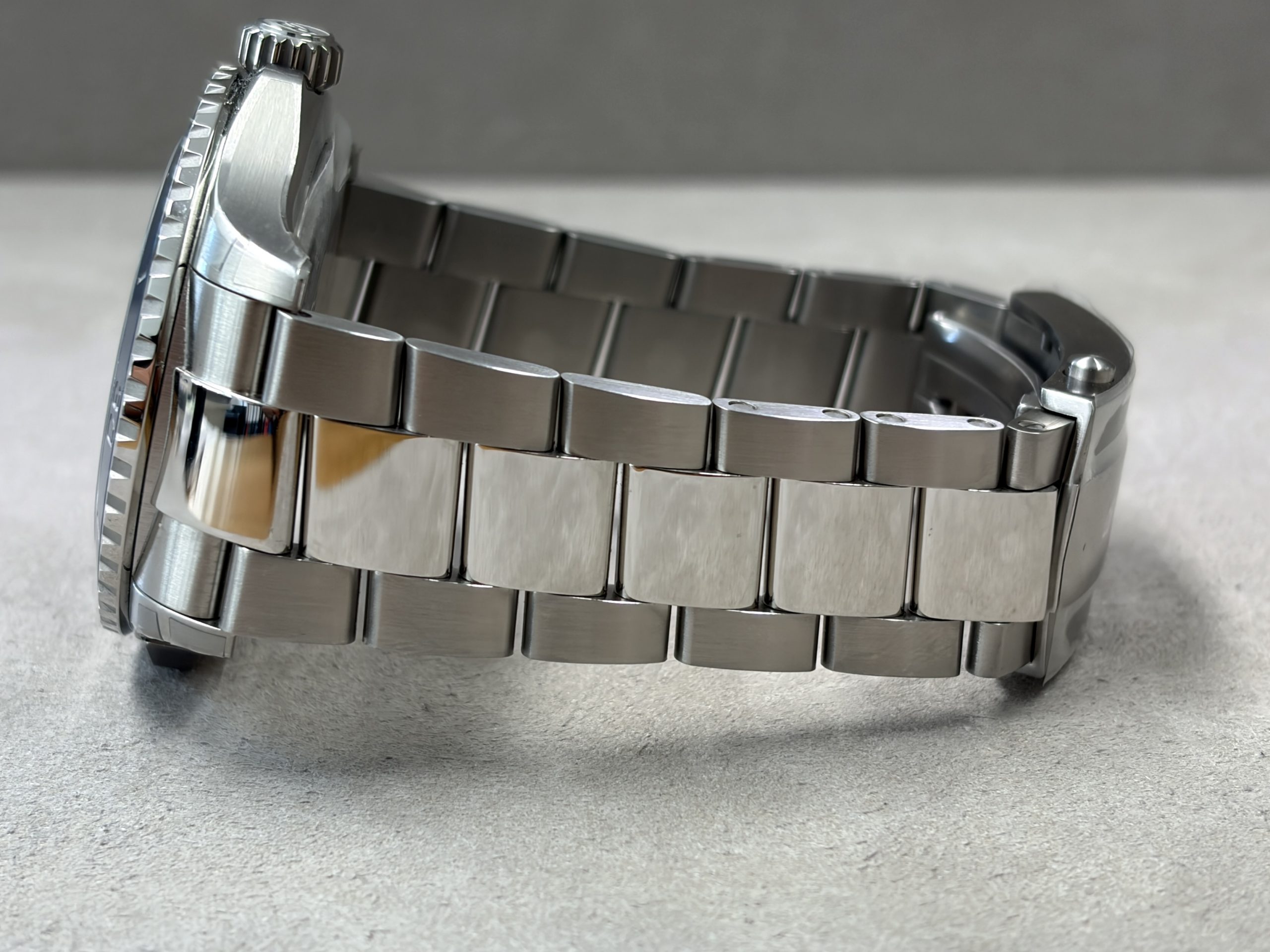 Breitling Superocean Automatic 46 8