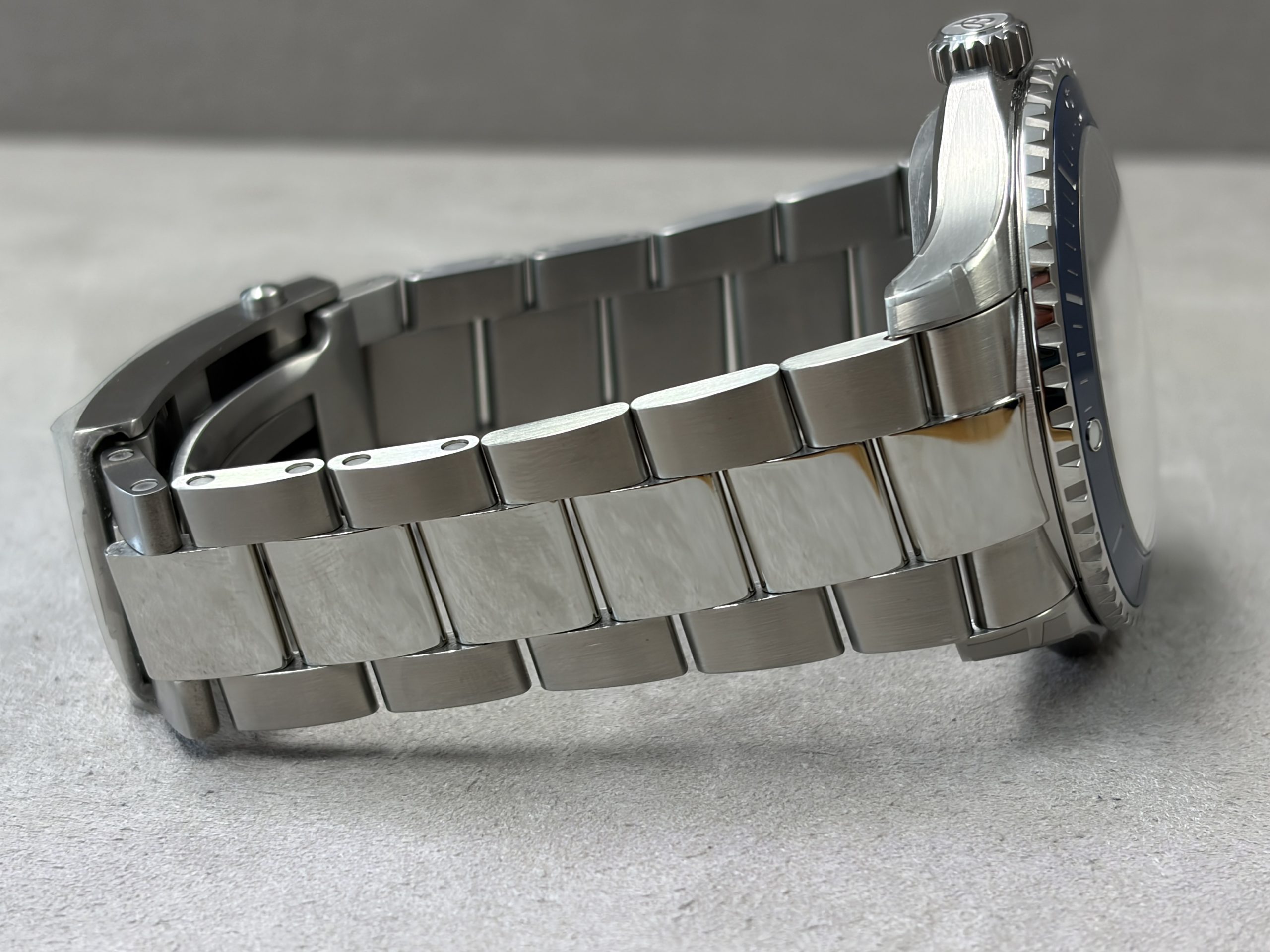 Breitling Superocean Automatic 46 9