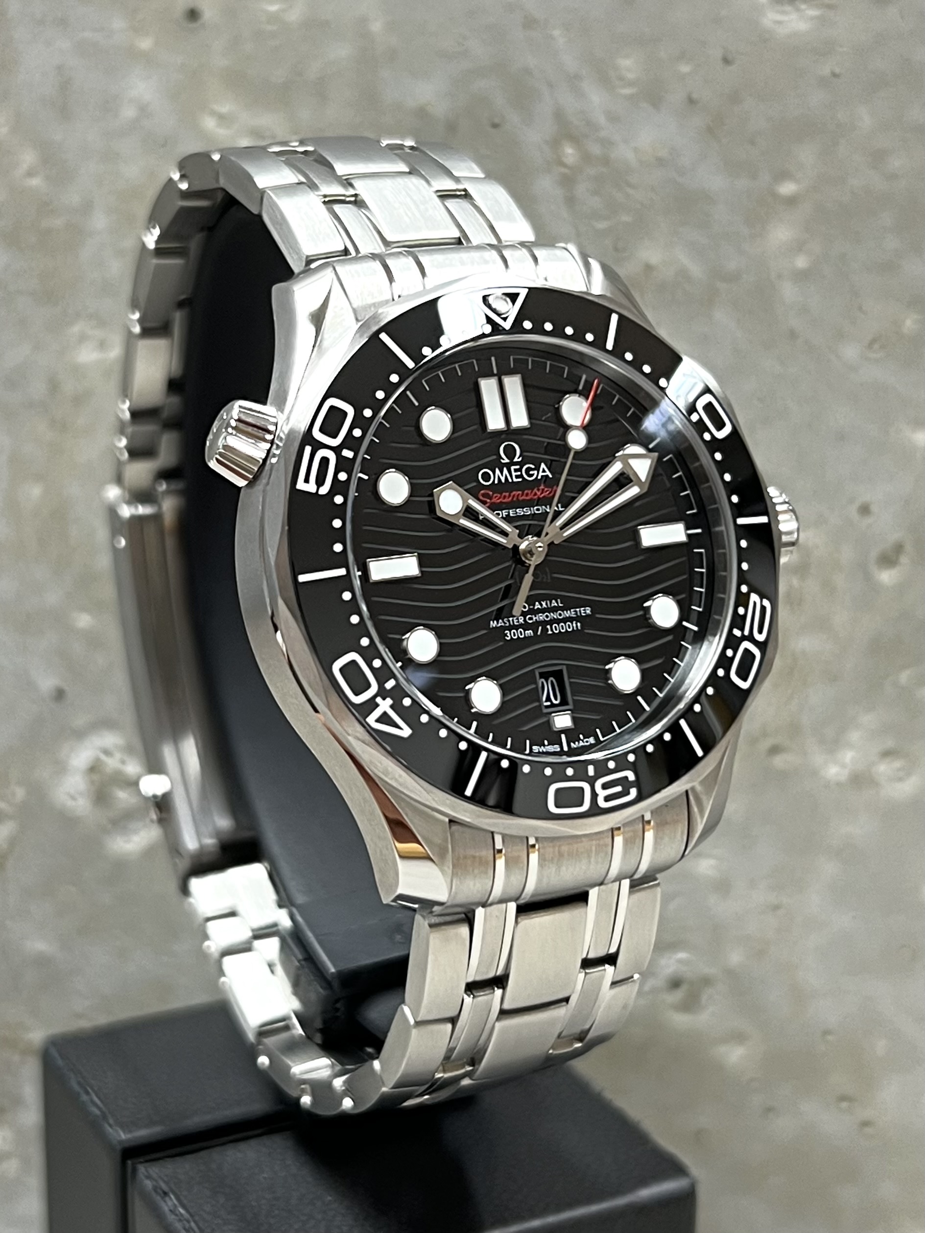 Omega Seamaster Diver 300M Co-Axial 3