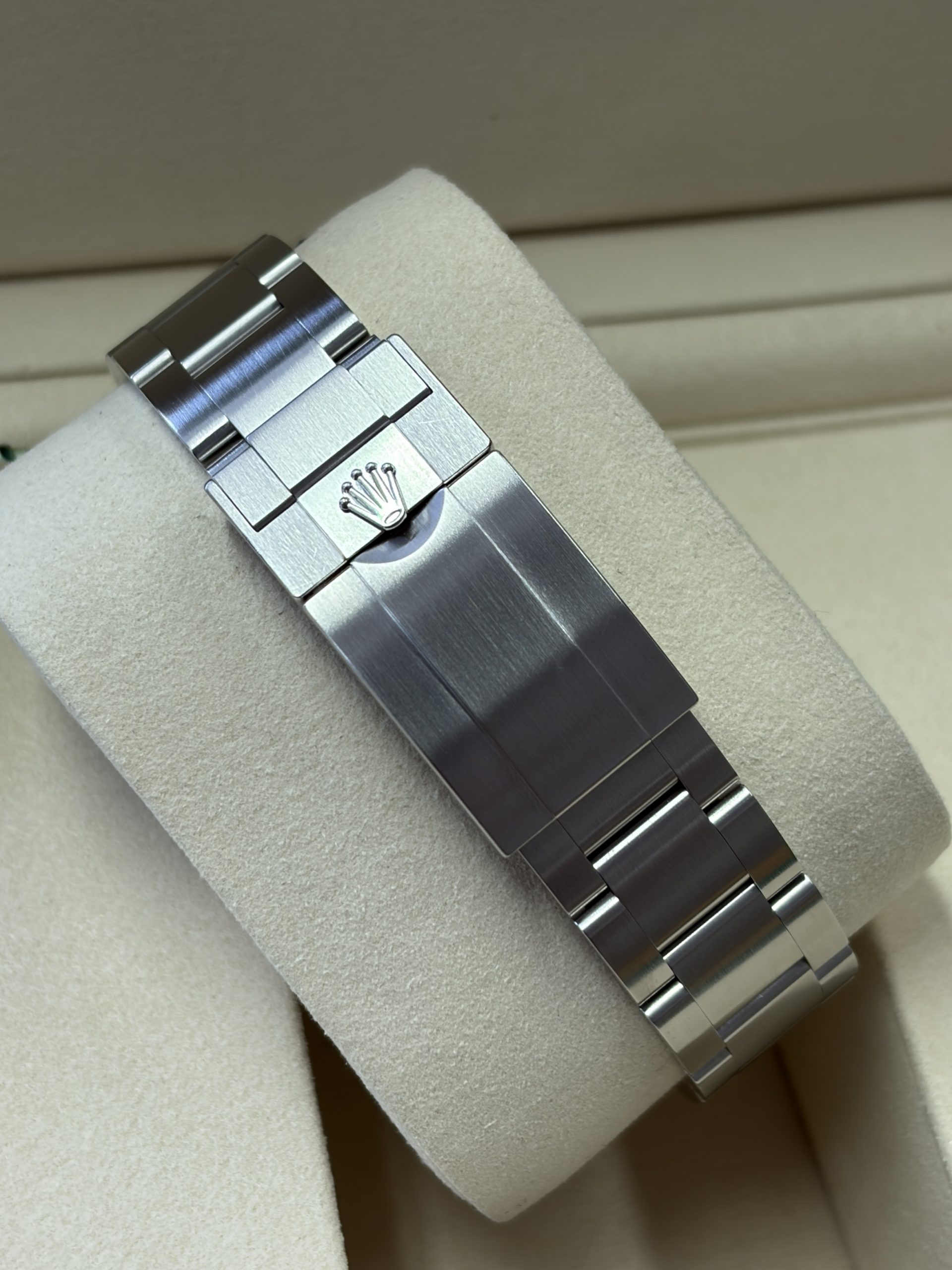 Rolex Explorer 40mm 11