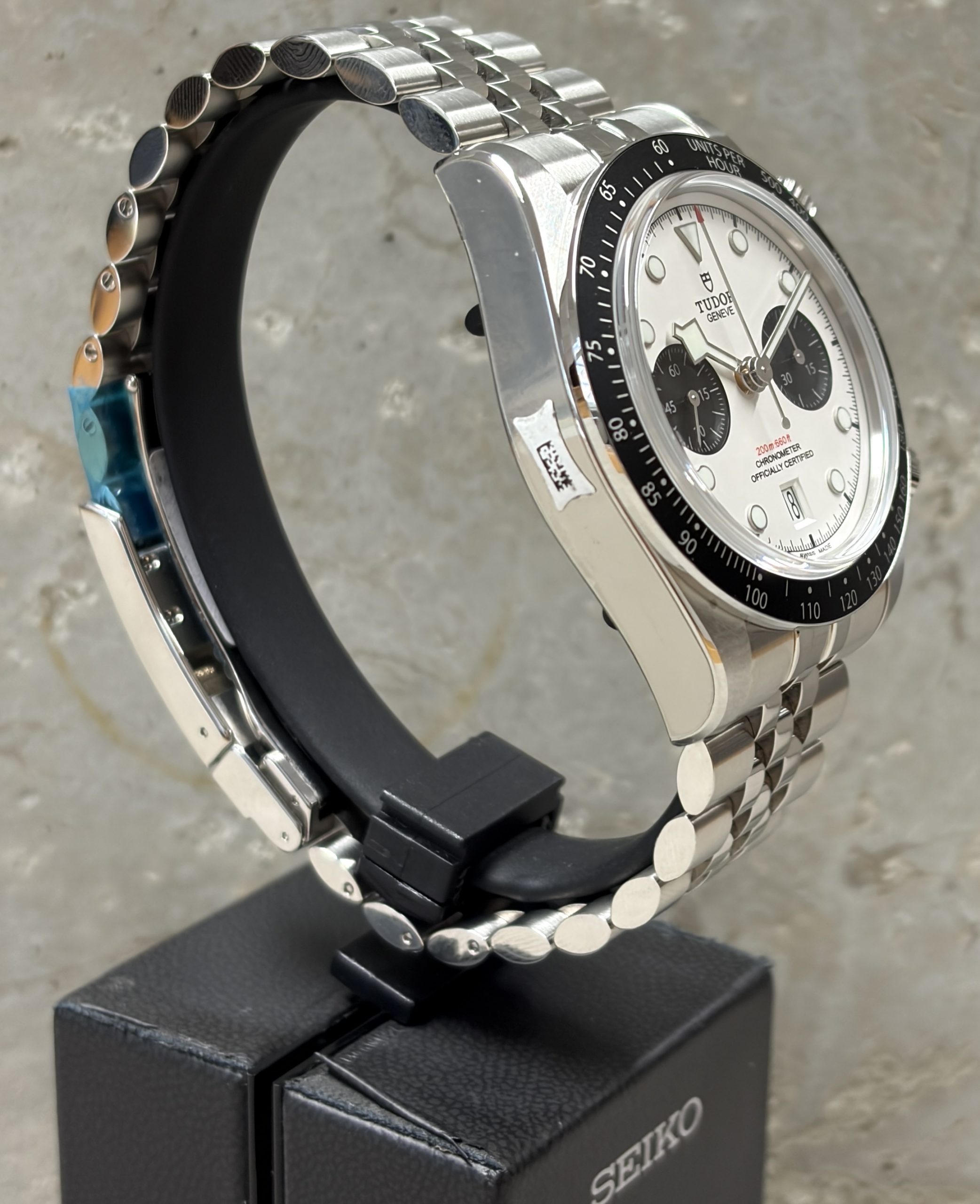 Tudor Black Bay Chrono "Panda" 4