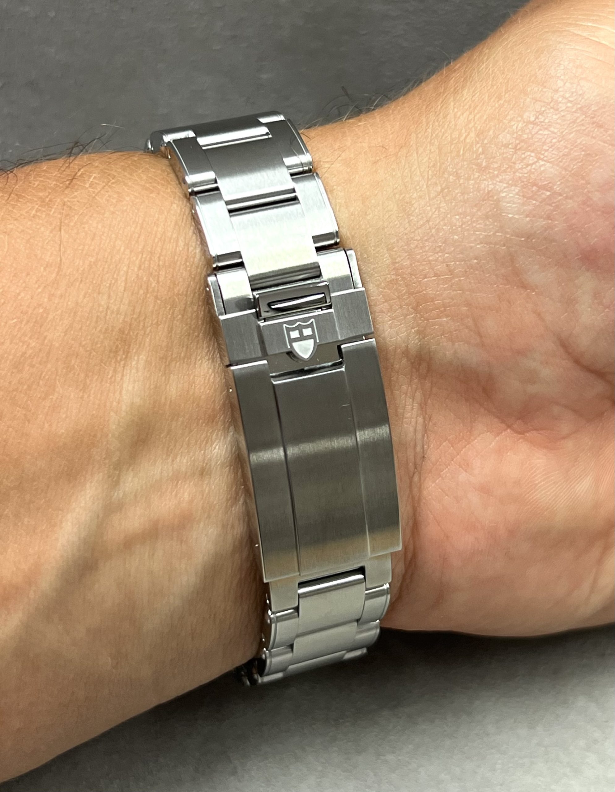 Tudor Black Bay Pro 11