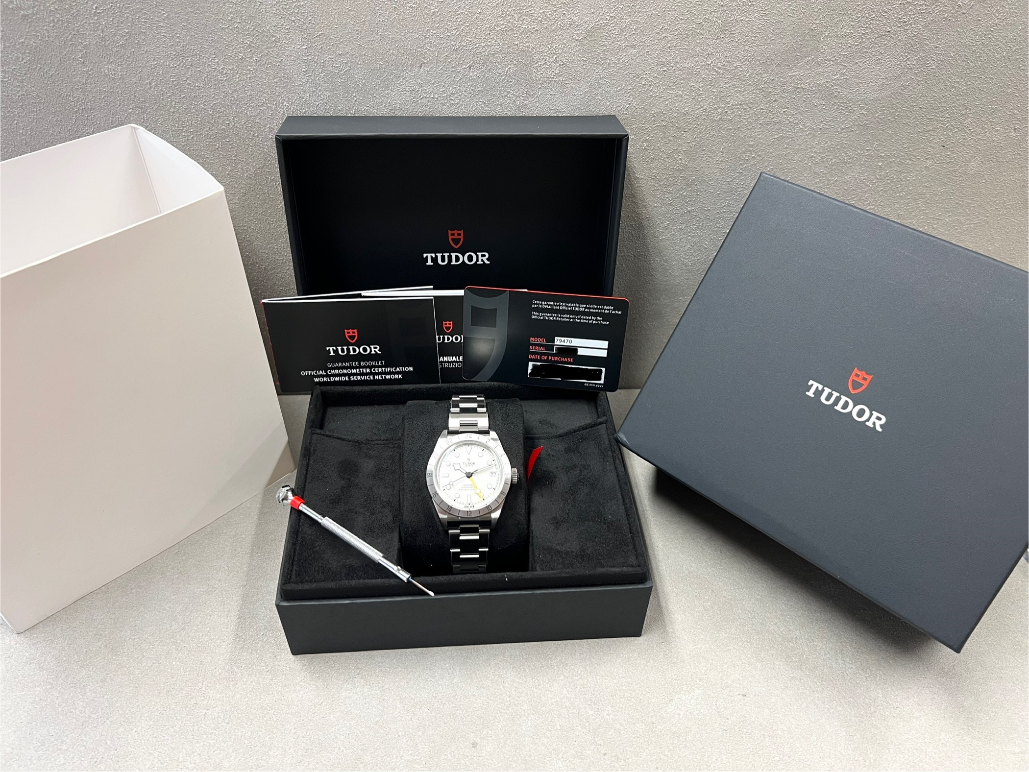 Tudor Black Bay Pro 14