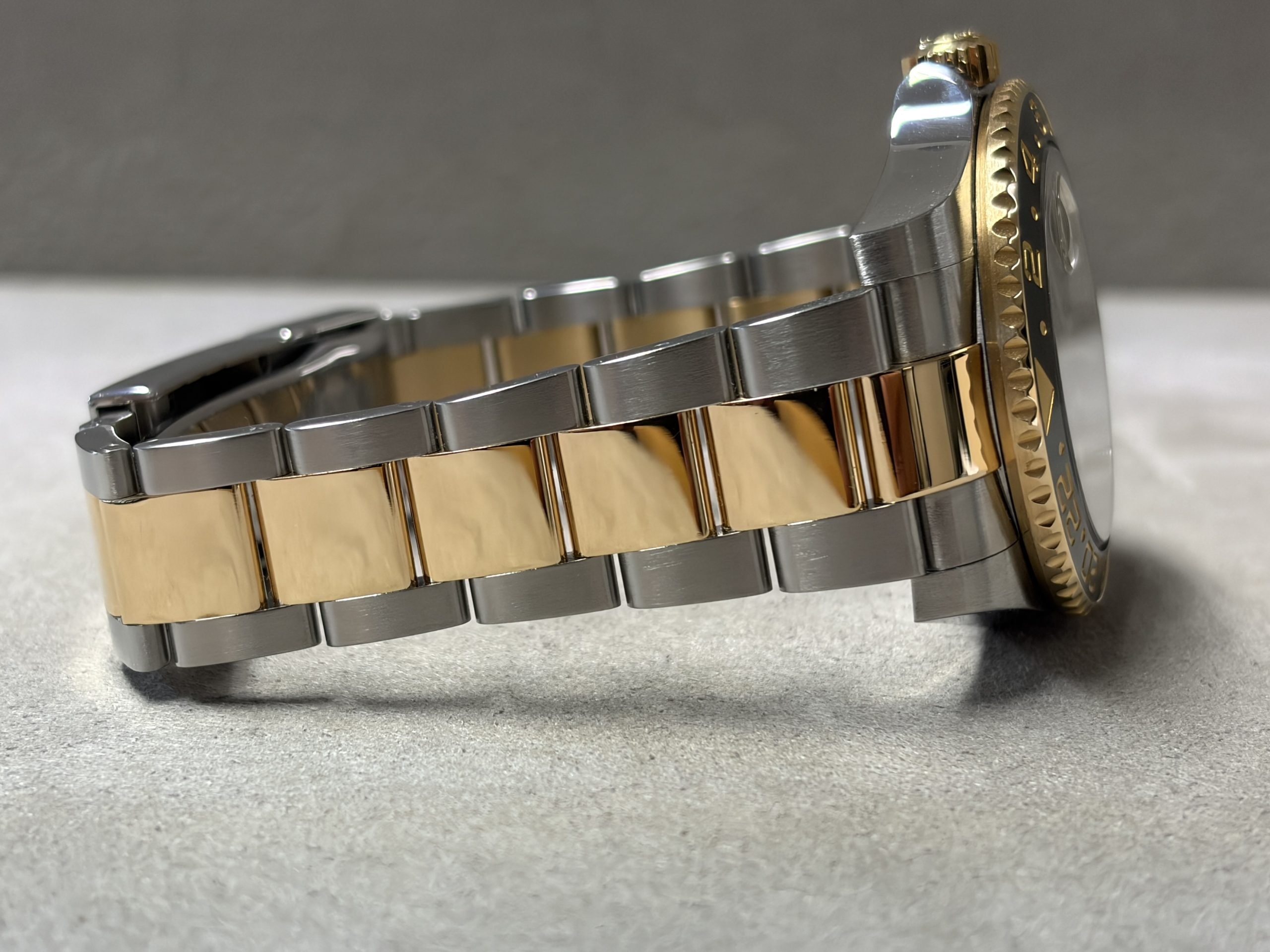 Rolex GMT Master II Stahl/Gold 8